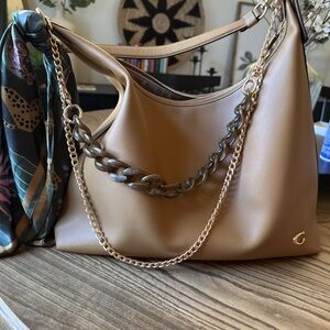 COACH Juliet 38 in Honey Brown